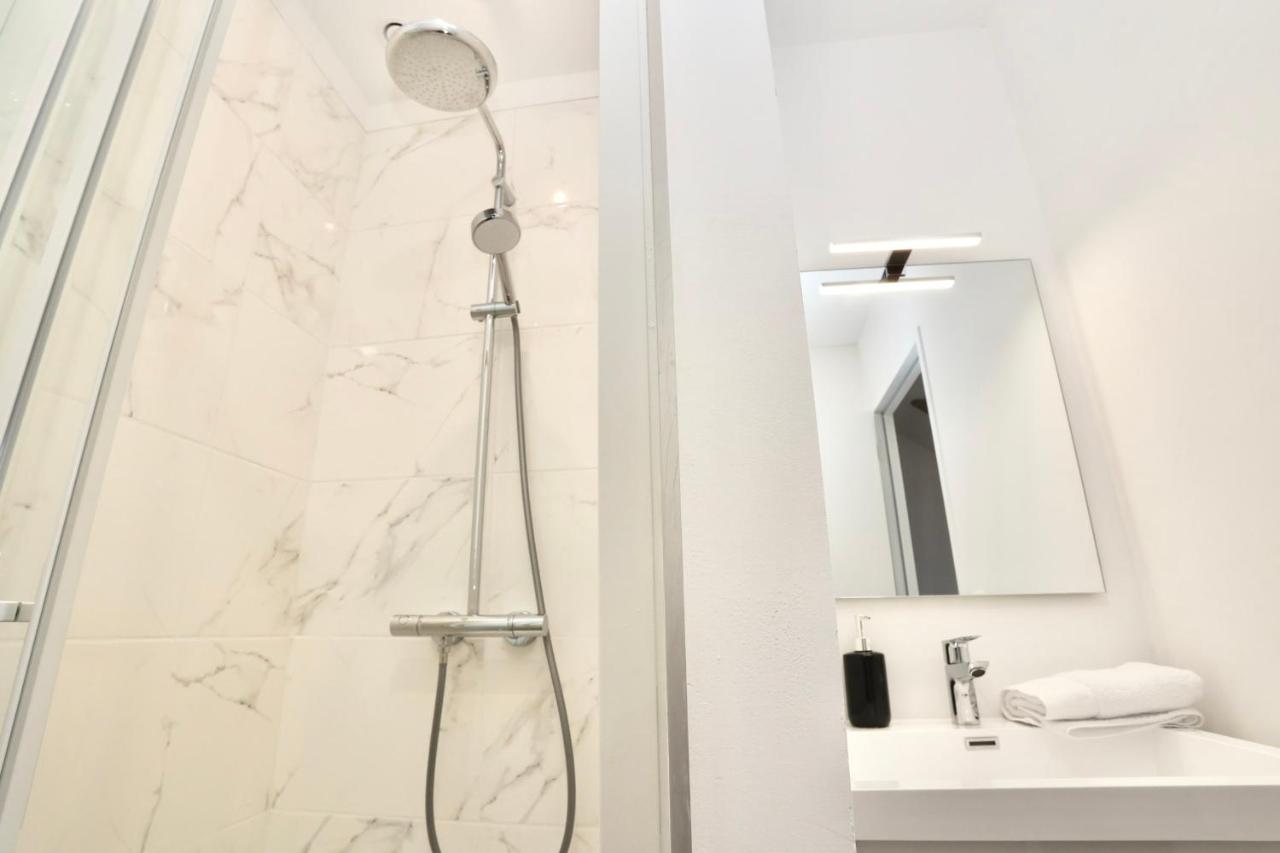 Napoleon Gare 8 T2 Dernier Etage Bylocly Lägenhet Pontivy Exteriör bild